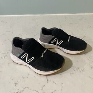 NEW BALANCE Fresh Foam ROAV Toddler Boy 9 Slip on Black/Gray Shoes Sneakers